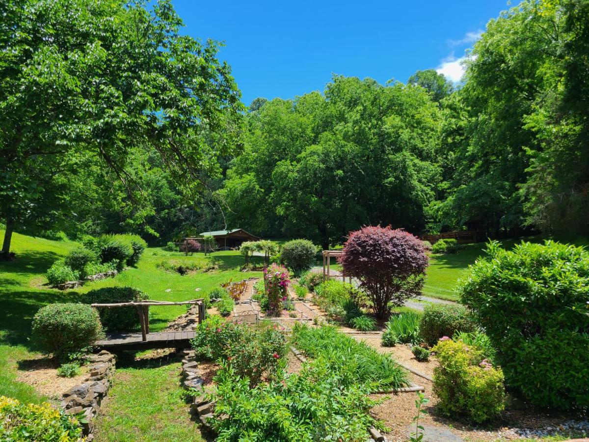 Butterfly Hollow Bed And Breakfast Gordonsville Exterior photo